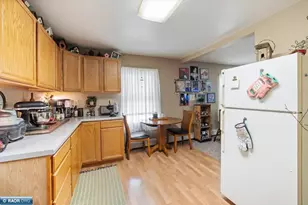 908 N 15th St, Virginia, MN 55792 - Photo 43