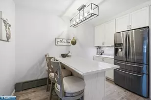 810 N 11th St, Virginia, MN 55792 - Photo 5