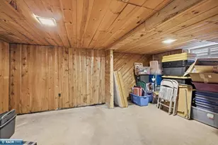 810 N 11th St, Virginia, MN 55792 - Photo 19