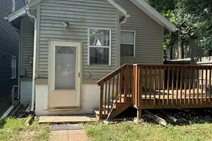 1606 E 3rd Ave E, Hibbing, MN 55746 - Photo 3