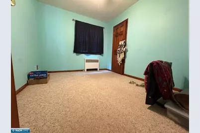 1606 E 3rd Ave E, Hibbing, MN 55746 - Photo 13