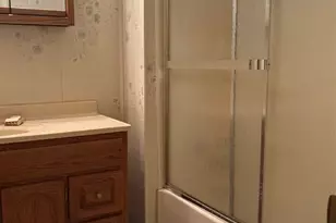 1606 E 3rd Ave E, Hibbing, MN 55746 - Photo 15