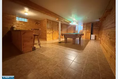 1606 E 3rd Ave E, Hibbing, MN 55746 - Photo 19