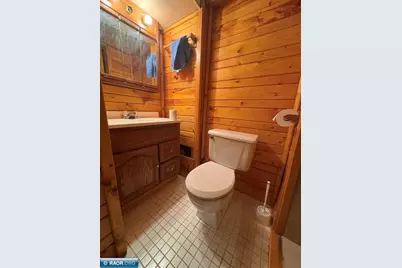 1606 E 3rd Ave E, Hibbing, MN 55746 - Photo 25