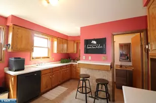 328 10th St S, Virginia, MN 55792 - Photo 11