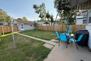 219 SW 8th St, Chisholm, MN 55719 - Photo 5
