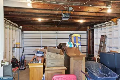 3210 2nd Ave W, Hibbing, MN 55746 - Photo 35