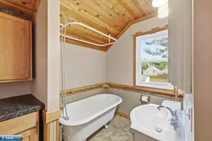 3210 2nd Ave W, Hibbing, MN 55746 - Photo 23