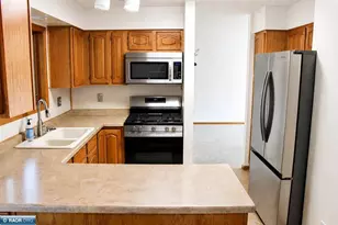 307 E Park Dr, Hibbing, MN 55746 - Photo 13