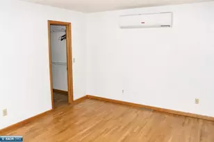 307 E Park Dr, Hibbing, MN 55746 - Photo 23