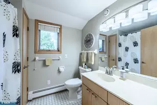 114 Highland Dr, Hibbing, MN 55746 - Photo 13