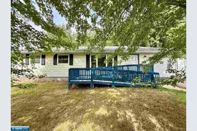 3919 8th Ave E, Hibbing, MN 55746 - Photo 3
