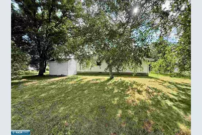 3919 8th Ave E, Hibbing, MN 55746 - Photo 25