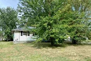 3919 8th Ave E, Hibbing, MN 55746 - Photo 27