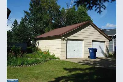 539 E 39th St., Hibbing, MN 55746 - Photo 3