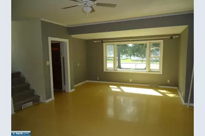 539 E 39th St., Hibbing, MN 55746 - Photo 5