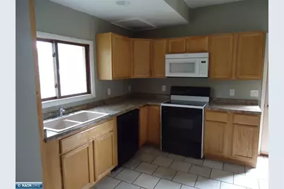 539 E 39th St., Hibbing, MN 55746 - Photo 9