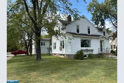 2027 12th Ave E, Hibbing, MN 55746 - Photo 7