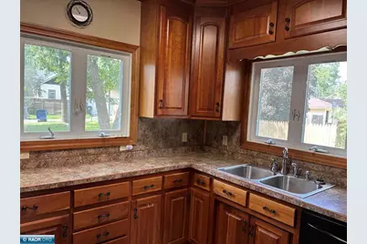 2027 12th Ave E, Hibbing, MN 55746 - Photo 19
