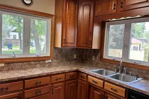 2027 12th Ave E, Hibbing, MN 55746 - Photo 19