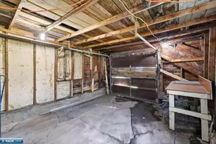 202 Michigan Ave W, Gilbert, MN 55741 - Photo 33