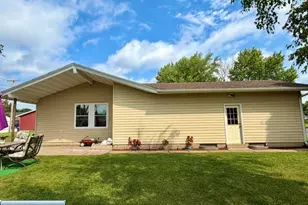4013 4th Ave E, Hibbing, MN 55746 - Photo 3