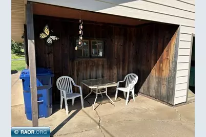 3941 E 3rd Ave, Hibbing, MN 55746 - Photo 17