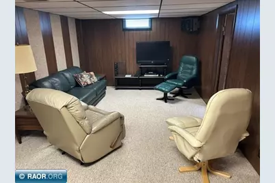 3941 E 3rd Ave, Hibbing, MN 55746 - Photo 11