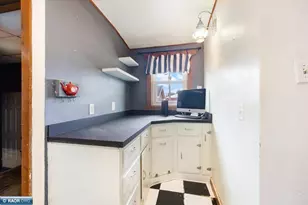 213 & 215 W 4th Ave N, Aurora, MN 55705 - Photo 11