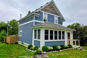 313 Forest St, Buhl, MN 55713 - Photo 1