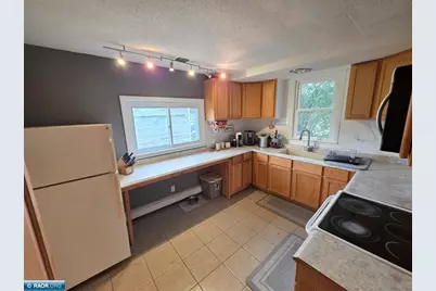 313 Forest St, Buhl, MN 55713 - Photo 13