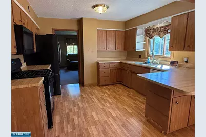 209 17th Avenue W, Eveleth, MN 55734 - Photo 7