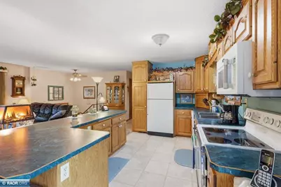 10916 Meadowlark Ln, Hibbing, MN 55746 - Photo 9