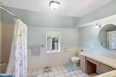 217 Chandler Ave, Eveleth, MN 55734 - Photo 23