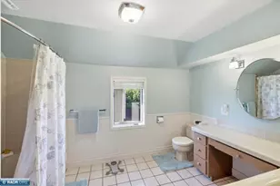 217 Chandler Ave, Eveleth, MN 55734 - Photo 23
