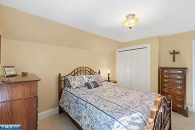 217 Chandler Ave, Eveleth, MN 55734 - Photo 17