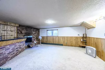 2120 W 2nd Ave, Hibbing, MN 55746 - Photo 27
