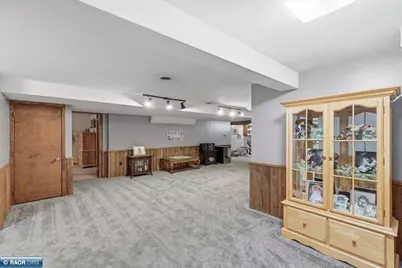 1408 Gray Drive, Hibbing, MN 55746 - Photo 33