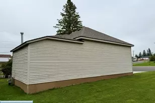 101 State St, Buhl, MN 55713 - Photo 5