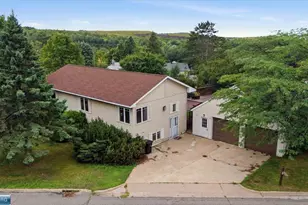 35 Vermillion Dr, Virginia, MN 55792 - Photo 1