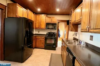 215 11th St S, Virginia, MN 55792 - Photo 9