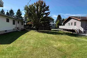 611 W 33rd St, Hibbing, MN 55746 - Photo 19