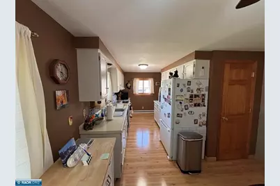 611 W 33rd St, Hibbing, MN 55746 - Photo 5