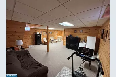 611 W 33rd St, Hibbing, MN 55746 - Photo 15