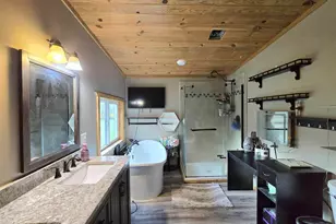 5794 Hwy 11, International Falls, MN 56649 - Photo 19