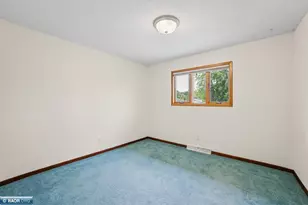 407 Mesabi Dr, Hibbing, MN 55746 - Photo 29