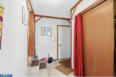 323 7th St NE, Chisholm, MN 55719 - Photo 5