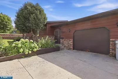 323 7th St NE, Chisholm, MN 55719 - Photo 23