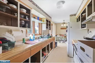 323 7th St NE, Chisholm, MN 55719 - Photo 11