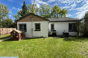 3809 E 2nd Ave, Hibbing, MN 55746 - Photo 17